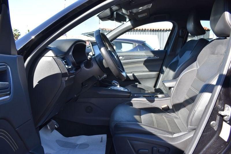 Renault Arkana E-Tech 1.6 Hybrid E-TECH 145 Techno