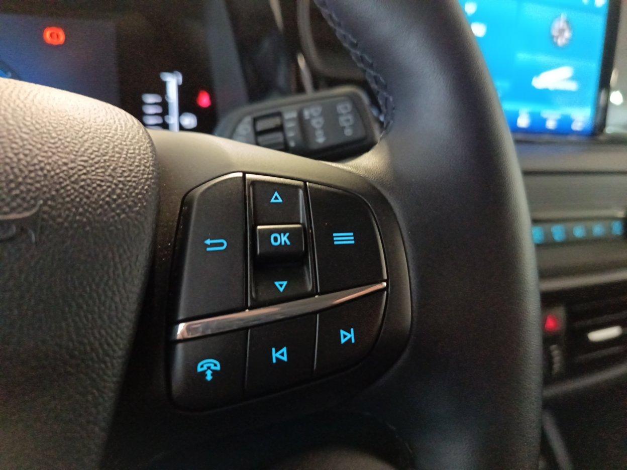 FORD Tourneo Courier 2ªs - Tourneo Courier 1.0 EcoBoost Powershift Titanium