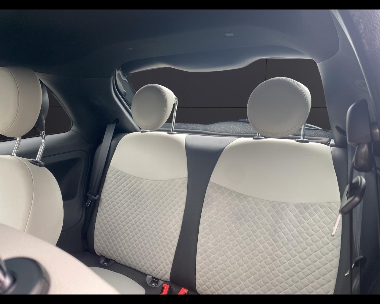 FIAT 500 1.0 Hybrid Dolcevita CON CERCHI DA 16