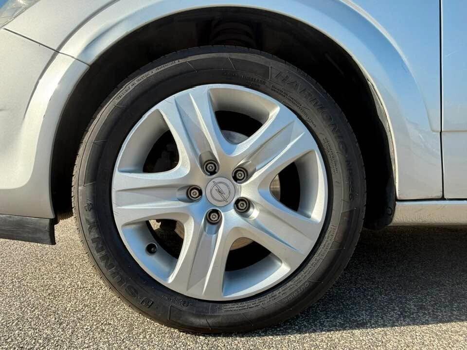 Opel Astra 1.7 CDTI 101CV 5 porte Enjoy