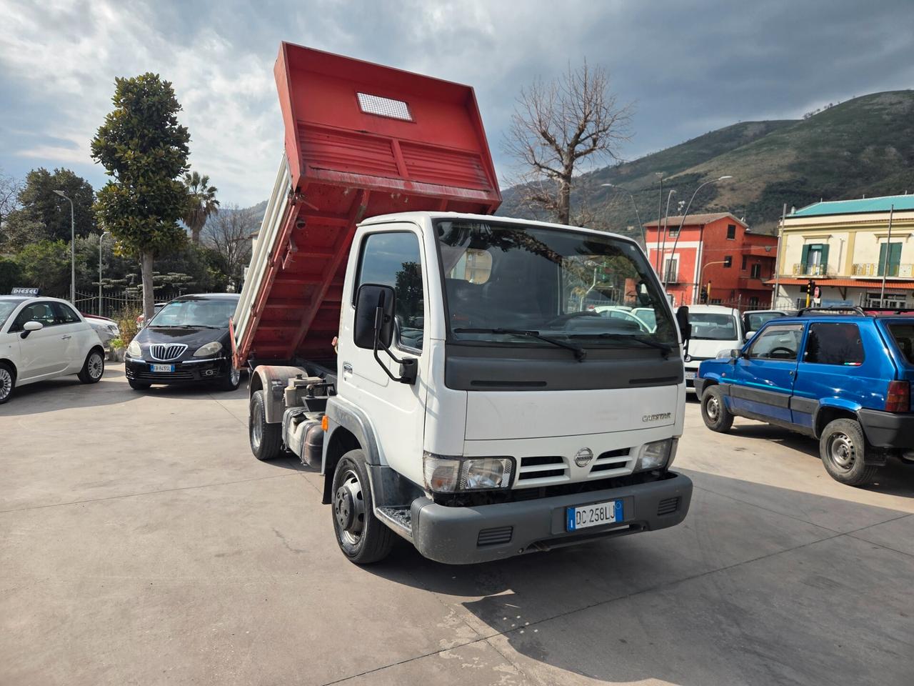 Nissan Cabstar 35.13 3.0 Tdi - 2006 RIBALTABILE TRILATERALE
