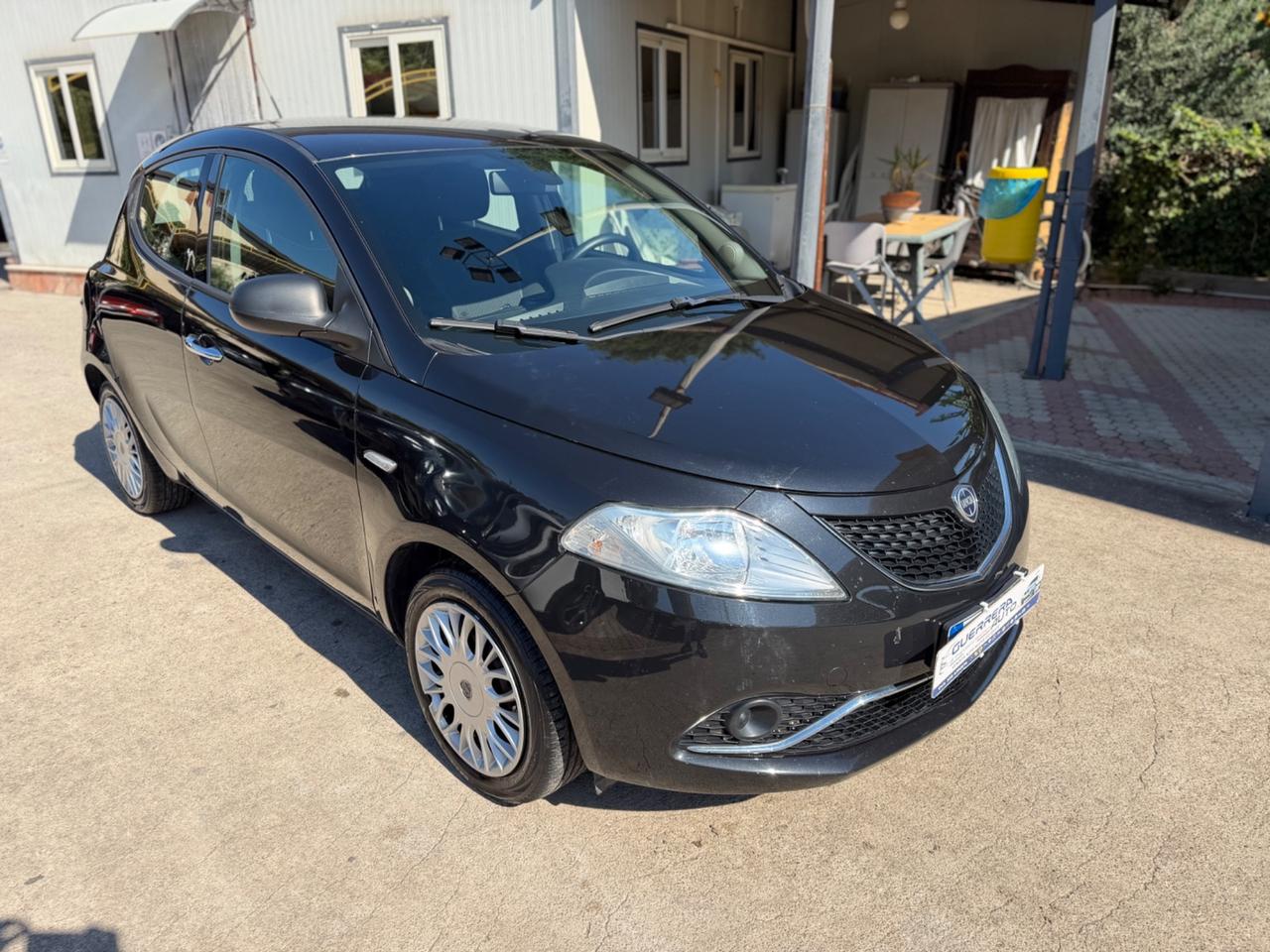 Lancia Ypsilon 1.2 69 CV 5 porte GPL Km Certificati