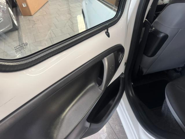 TOYOTA Aygo 1.0 12V VVT-i 5 porte Active Connect