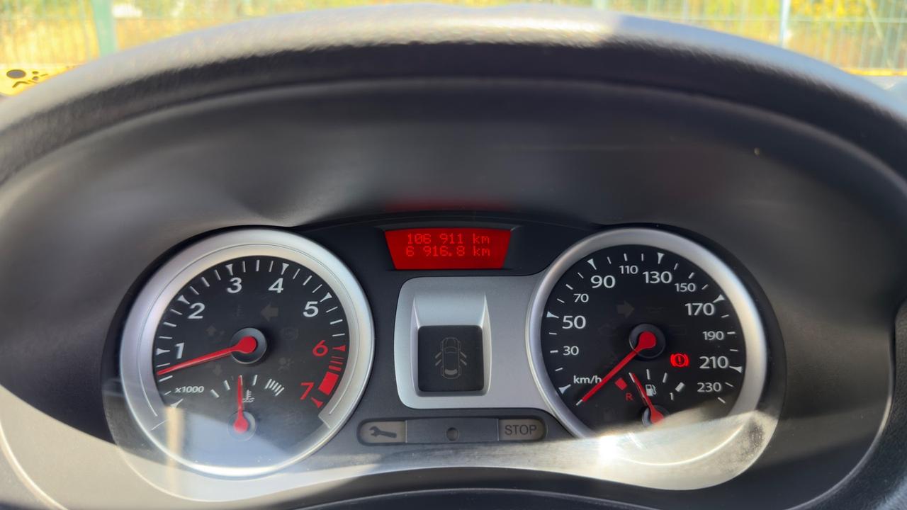 Renault Clio 1.2 16V 5 porte GPL Yahoo! 2012