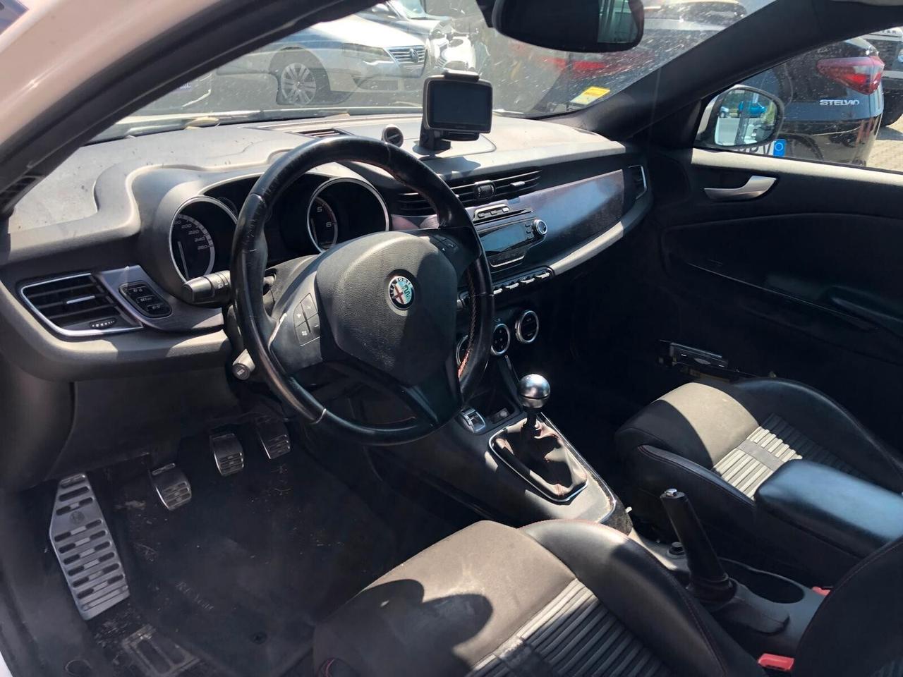 Alfa Romeo Giulietta 2.0 JTDm-2 170 CV Distinctive POSSIBILITA' GARANZIA EUROPEA CONFORMGEST FINO A 36 MESI!!!