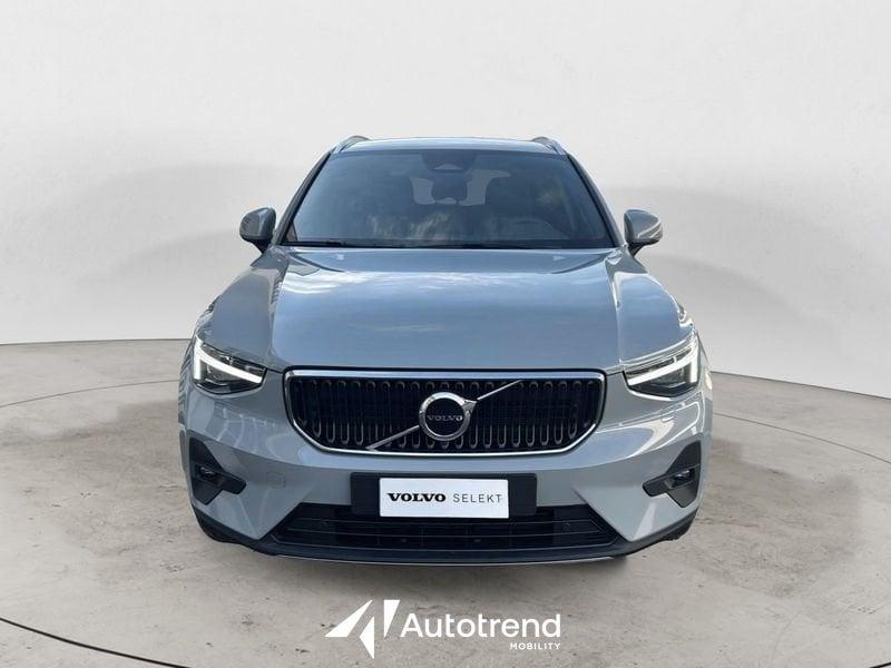 Volvo XC40 B3 163+14 CV Automatico LED Core