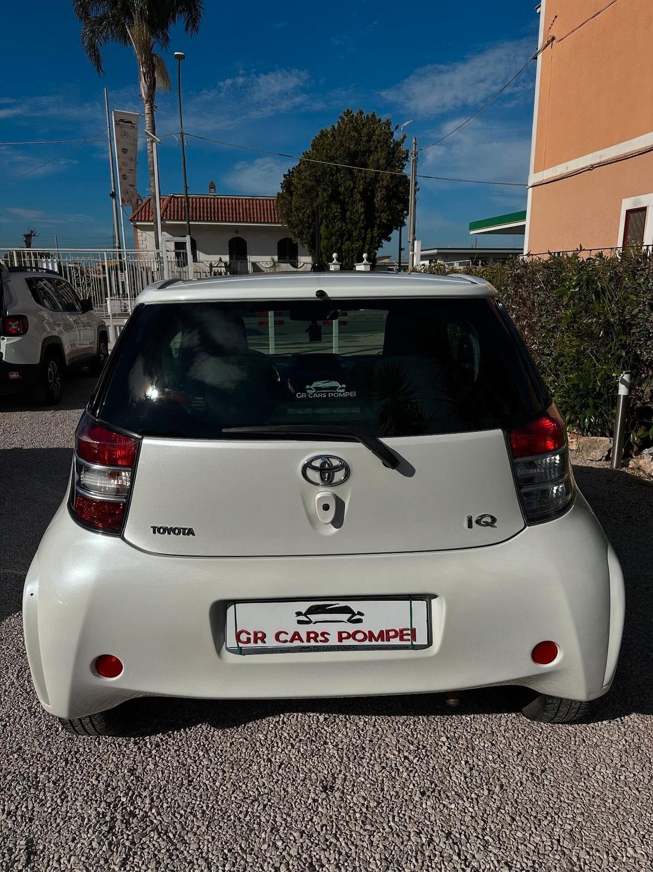 Toyota iQ 1.0 CVT Lounge