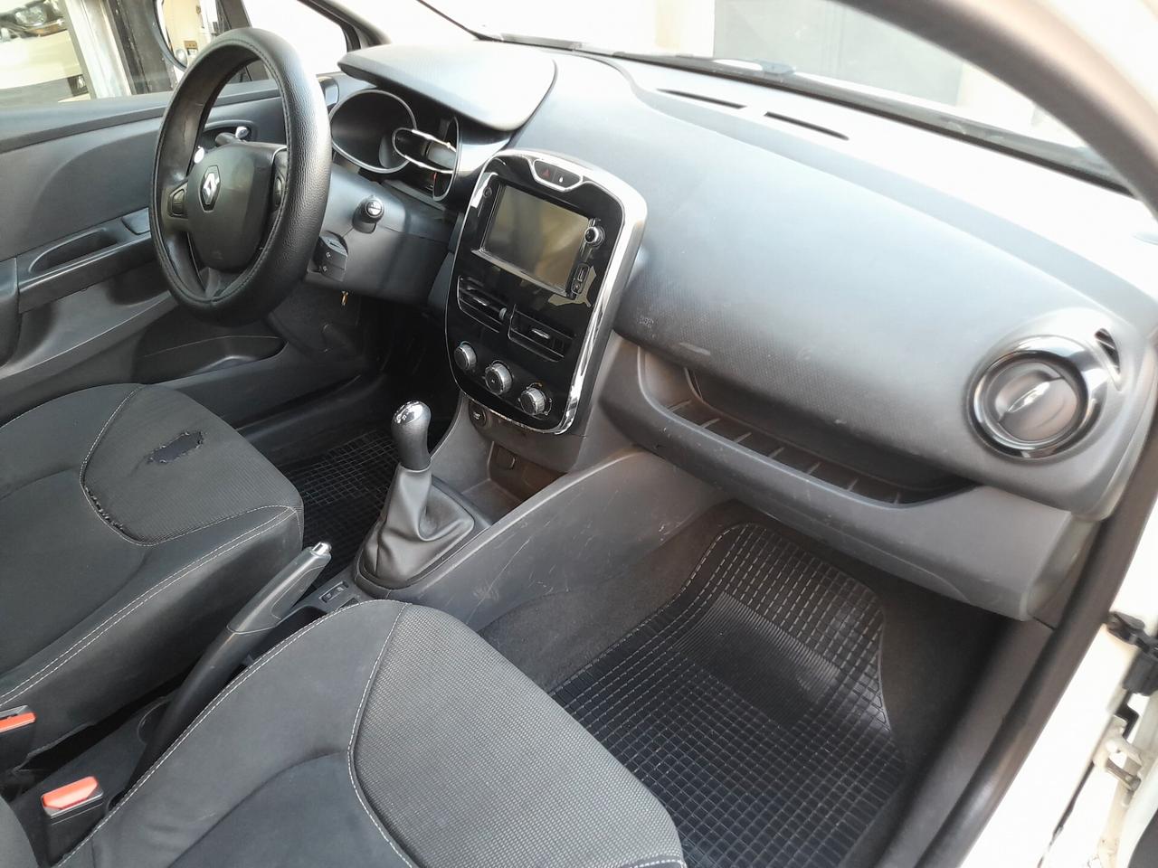 Renault Clio 1.2 75CV GPL 5 porte