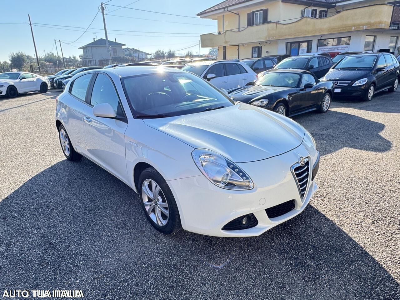 ALFA ROMEO GIULIETTA 1.6 SPORT INTERNI IN PELLE