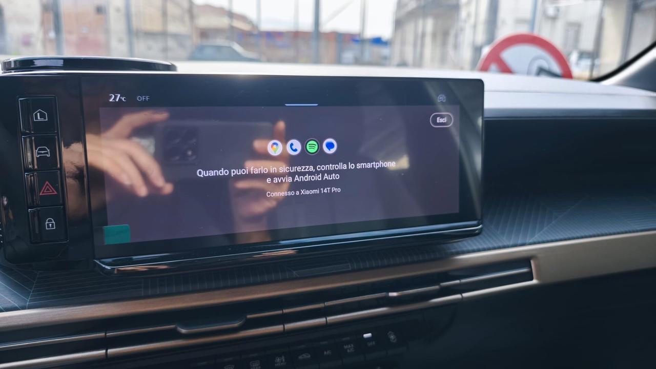 Lancia Ypsilon Hybrid e-DCT
