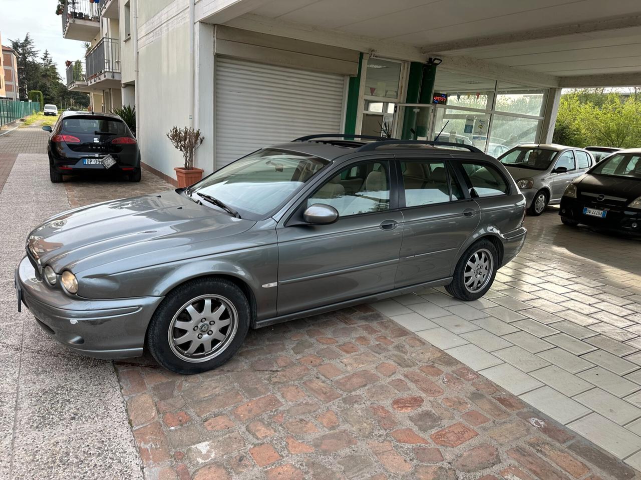 Jaguar X-Type SW 2000 TDI (12 RATE)