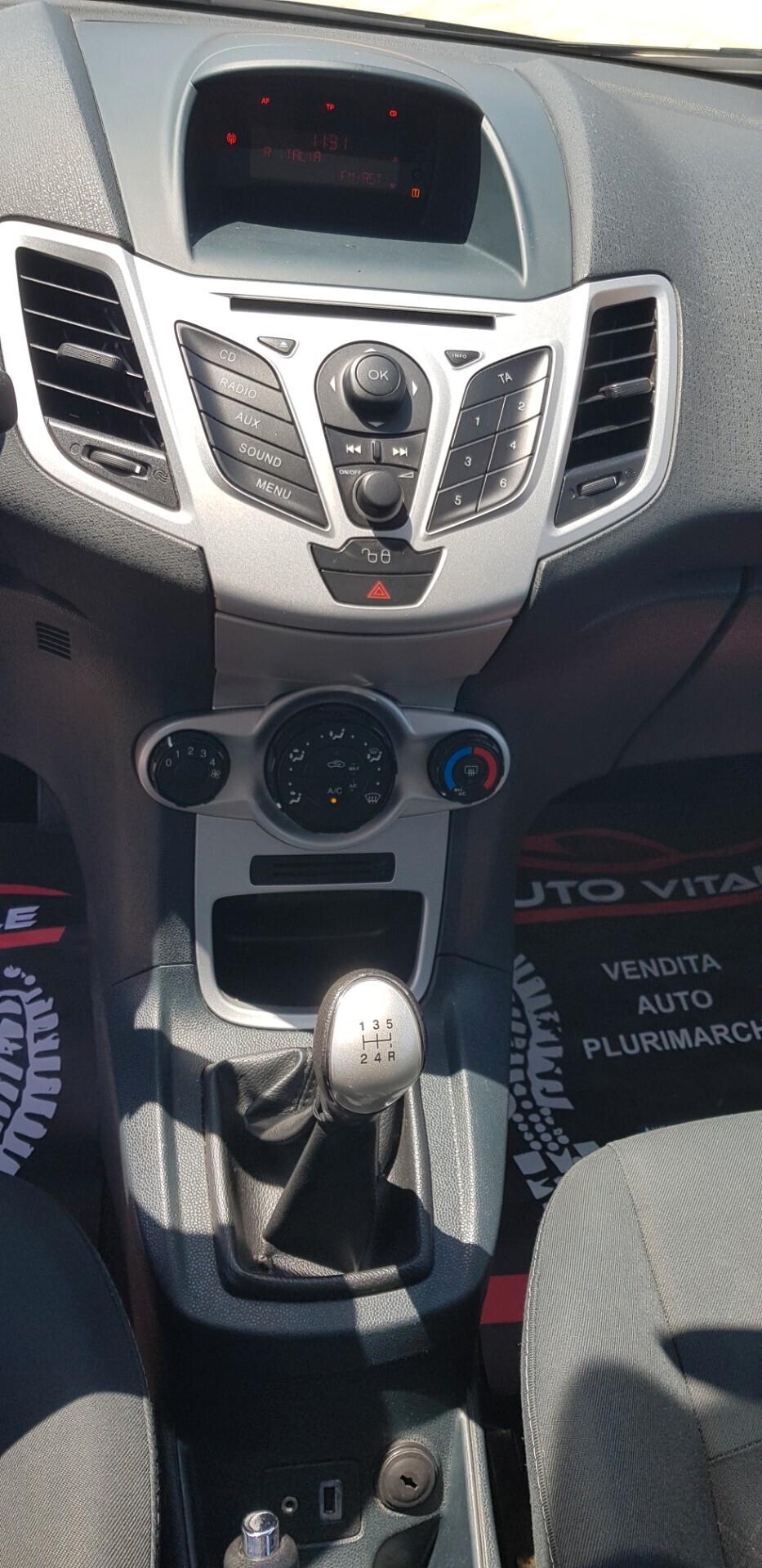 Ford Fiesta 1.4 TDCi 70CV 5 porte Titanium UNICO PROPRIETARIO