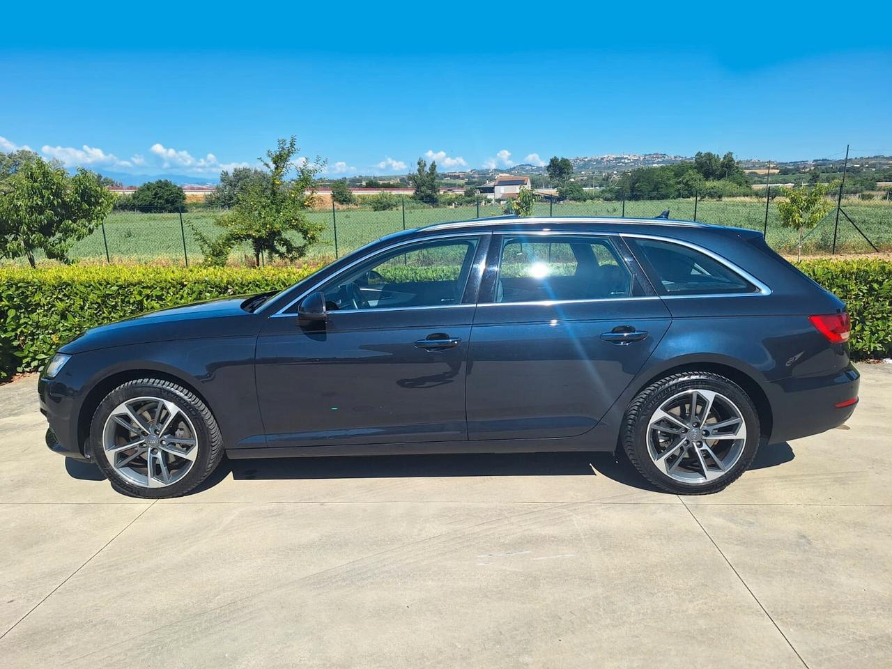 Audi A4 - Tetto, Virtual, Pelle, Xeno, Navi, Full Full
