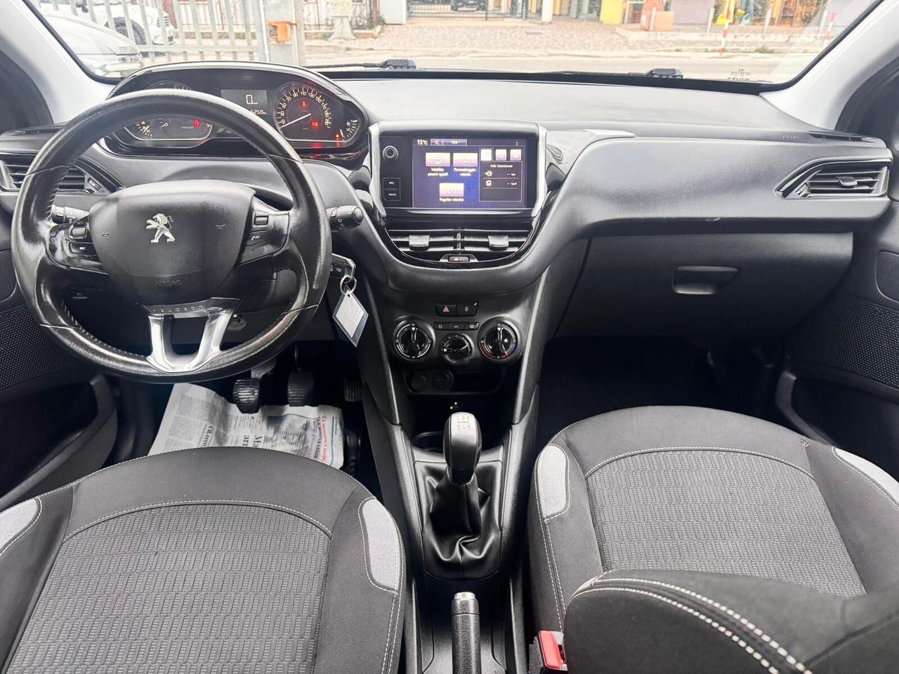 PEUGEOT 208 1,2 GPL 82 CV ALLURE 5P