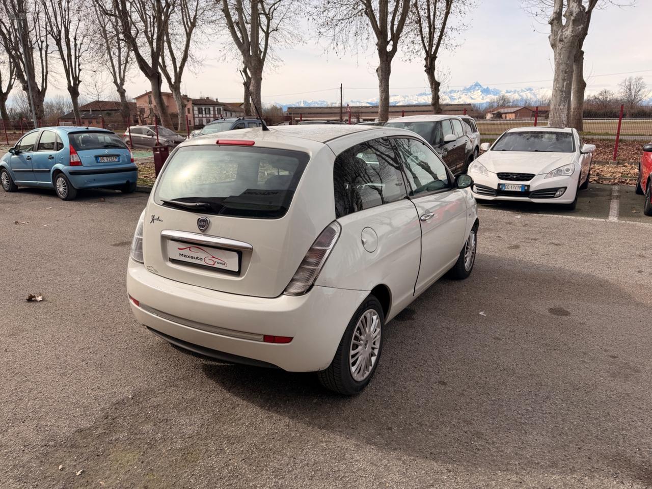 Lancia Ypsilon 1.2 Oro