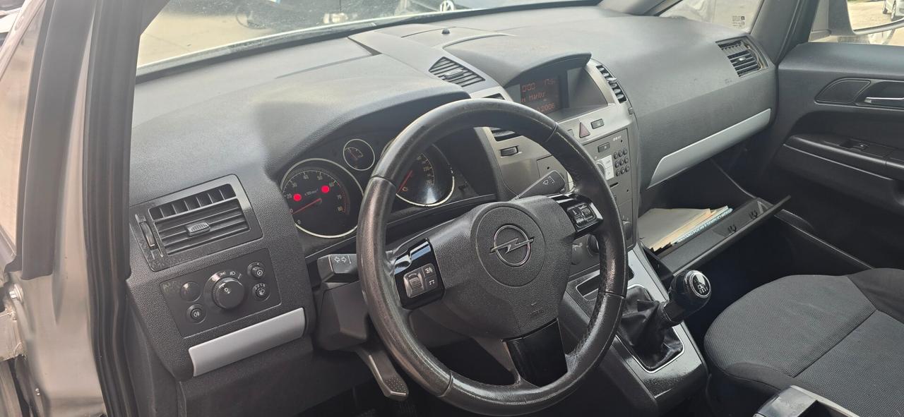 Opel Zafira 1.6 16V ecoM 94CV Cosmo