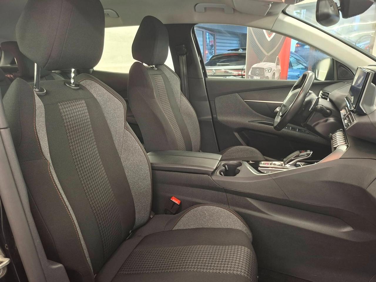 Peugeot 3008 BlueHDi 130 S&S EAT8 Active Business