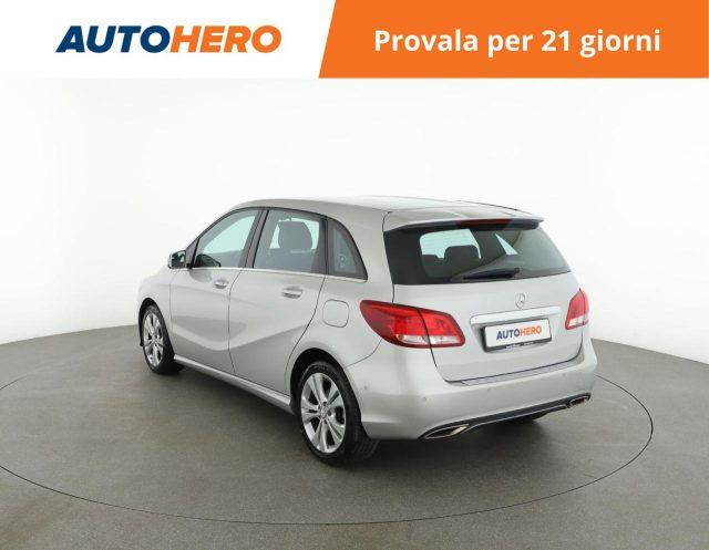MERCEDES-BENZ B 180 d Sport
