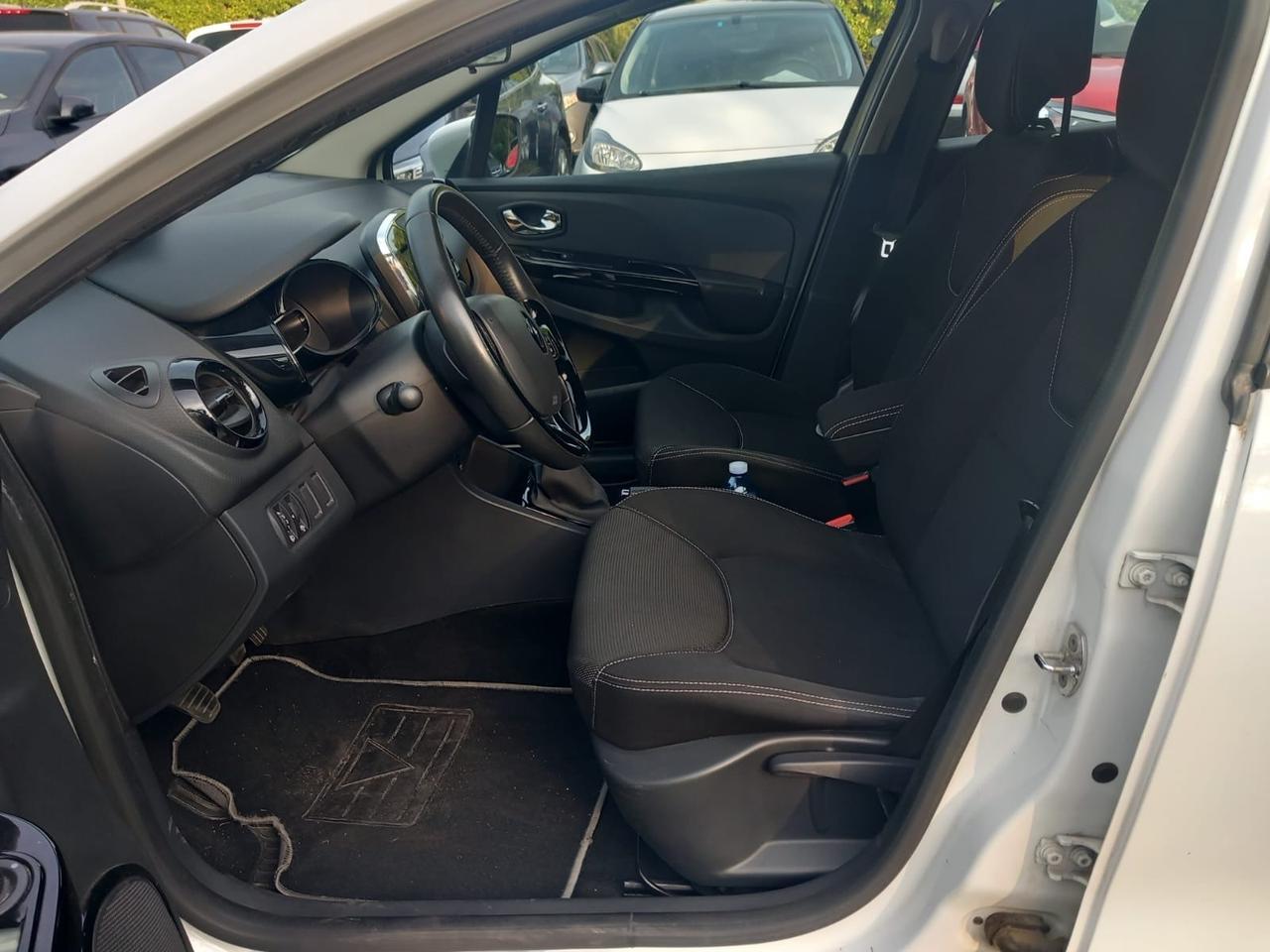 Renault Clio Sporter 1.2 75CV Live