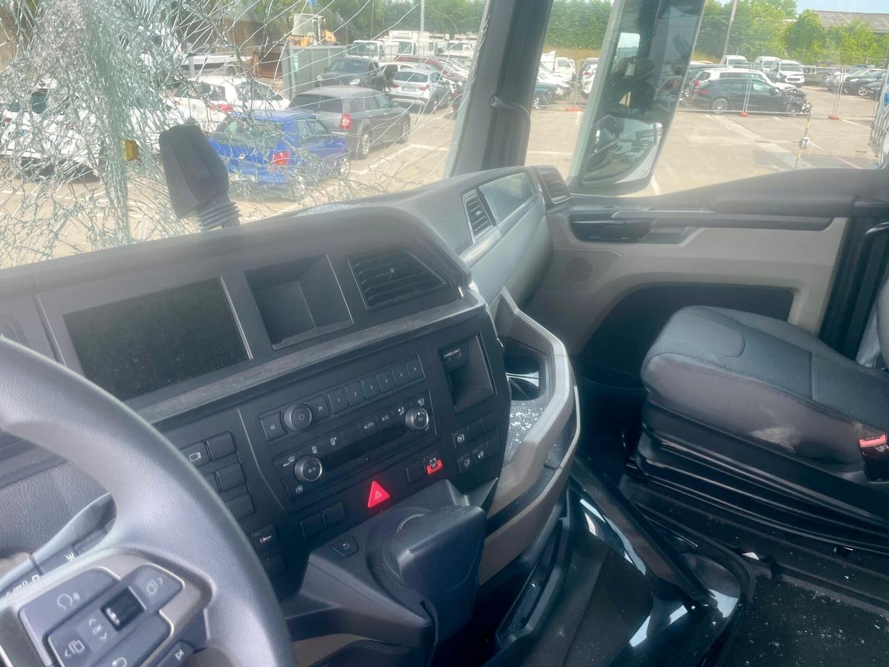 MAN TGX 18-480 EURO 6 *** VEICOLO SINISTRATO ***