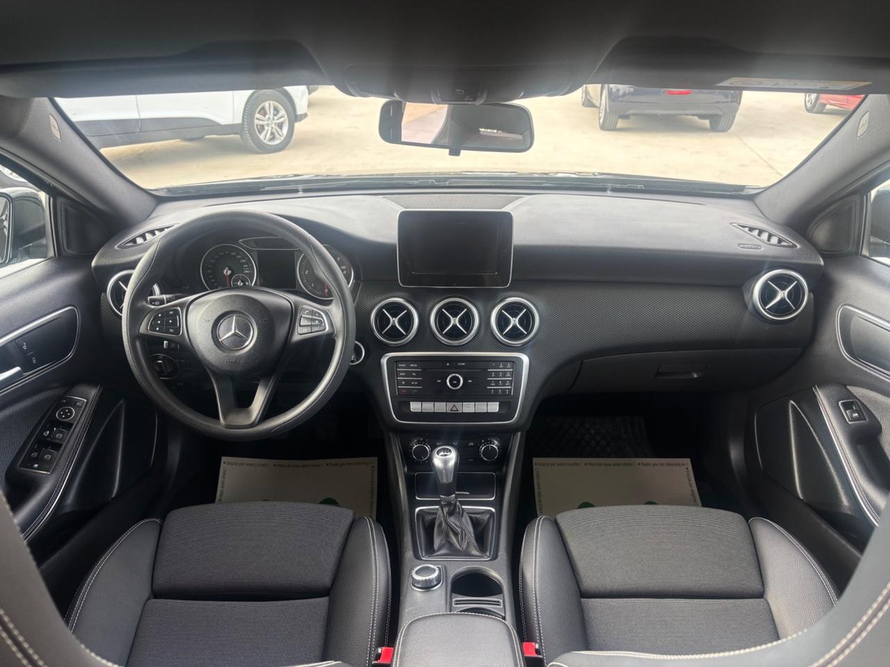 Mercedes-benz A 180 d Premium