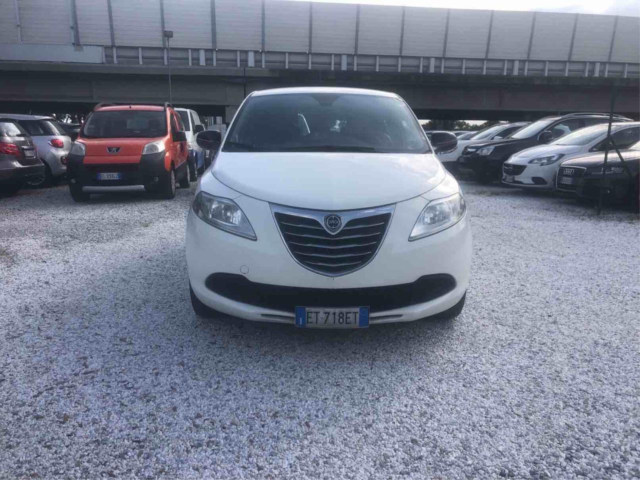 LANCIA YPSILON - GPL - PER NEOPATENTATI - ECOSHIC