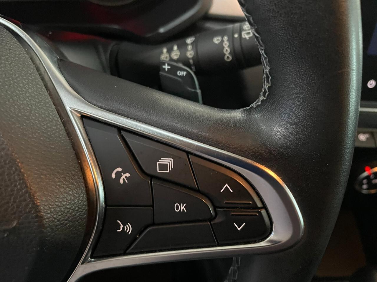 RENAULT CAPTUR BLUE dCi 115CV EDC BUSINESS