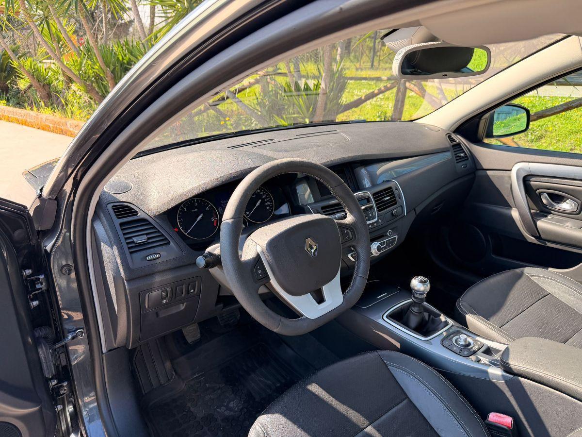 RENAULT - Laguna - 2.0 dCi 150CV 4Control