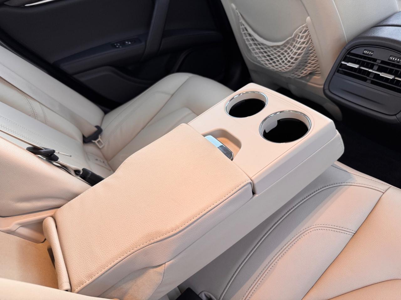 Maserati Ghibli V6 Modena