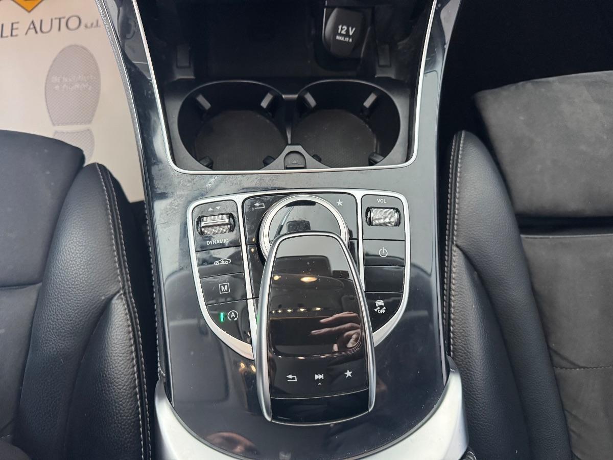 MERCEDES GLC coupé 220 d 4Matic Coupé Premium LED/ RETROCAMERA