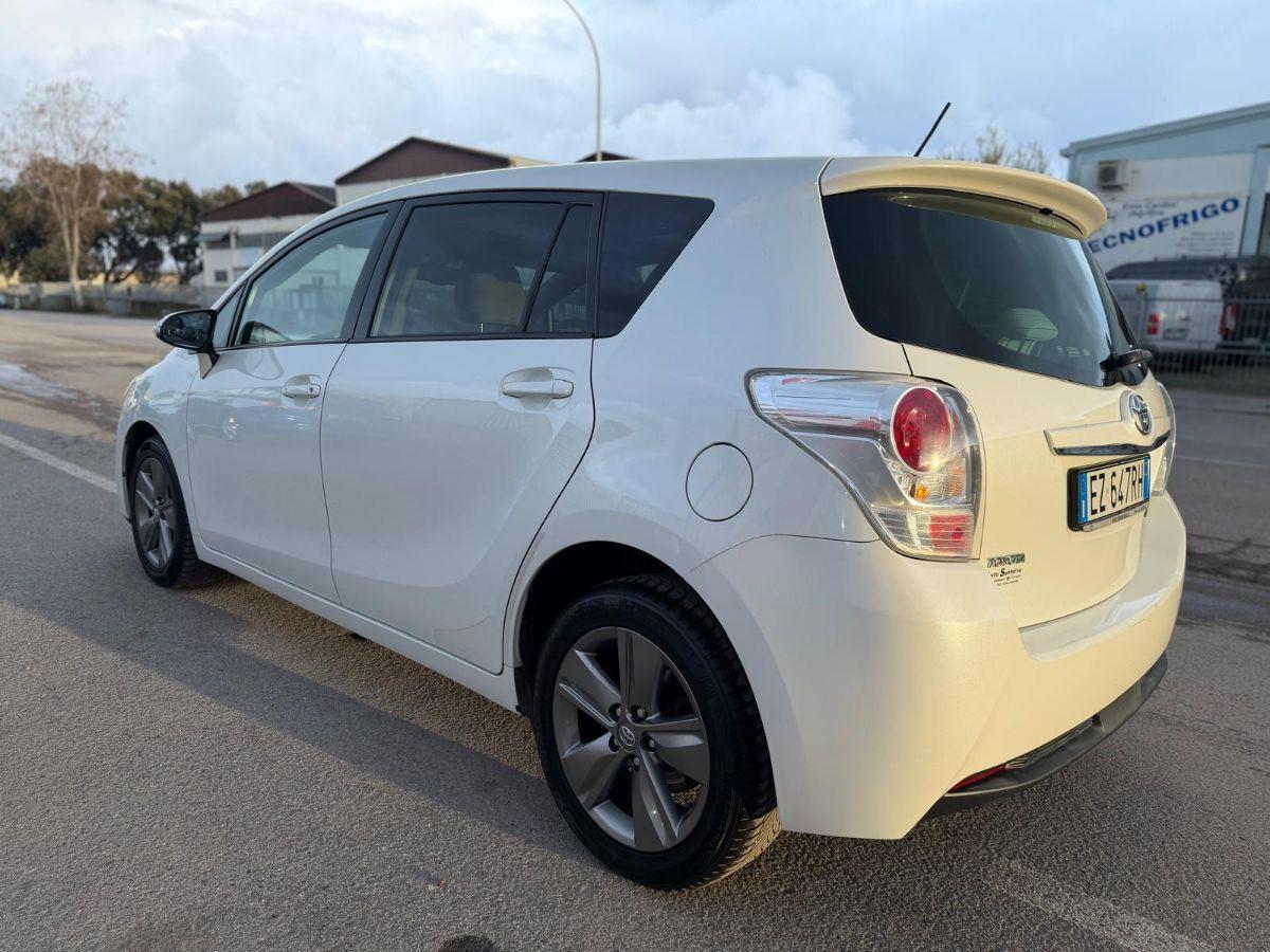 TOYOTA - Verso - 1.6 D-4D Style 7 posti