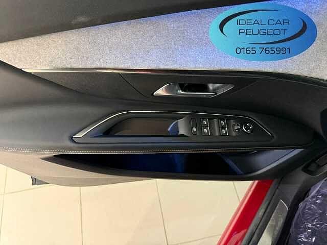 Peugeot 3008 Hybrid 225 e-EAT8 GT