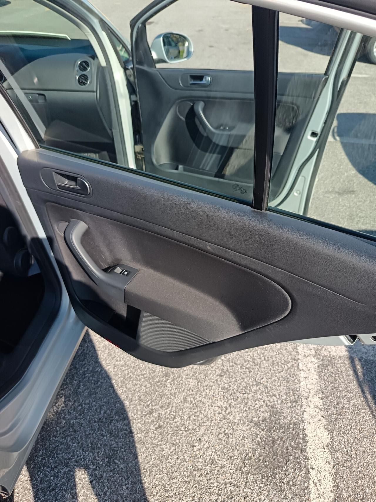 Volkswagen Golf Plus 2.0 TDI 140CV DPF 4m. 5p. Comfort.