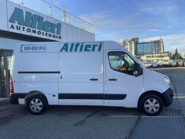 Nissan NV400 35 2.3dCi FurgL2H2 130cv E6B 3000x1780x1900 kg1381