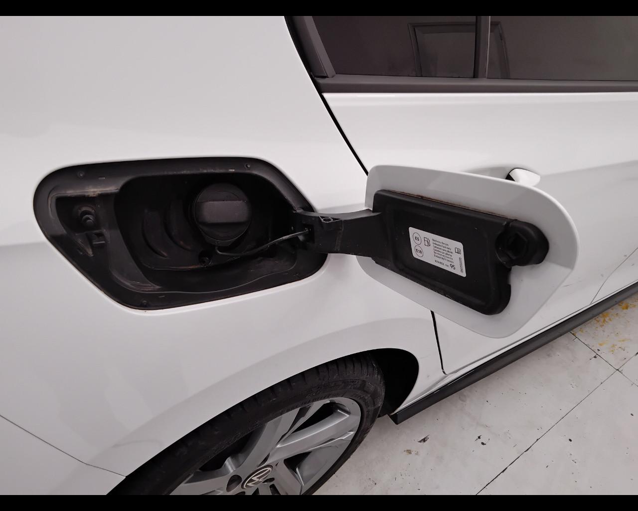 VOLKSWAGEN Golf VIII 2020 - Golf 1.5 tsi evo R-Line 130cv