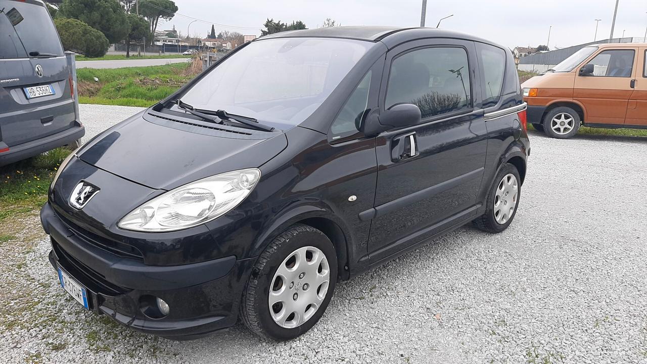 Peugeot 1007 1.4 GPL