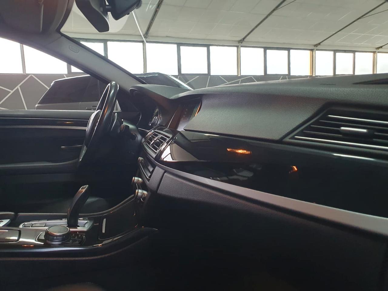 Bmw 520d xDrive Touring Luxury