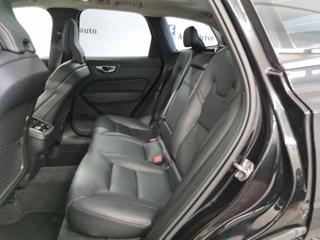 VOLVO XC60 B5 (d) AWD Geartronic Momentum Pro
