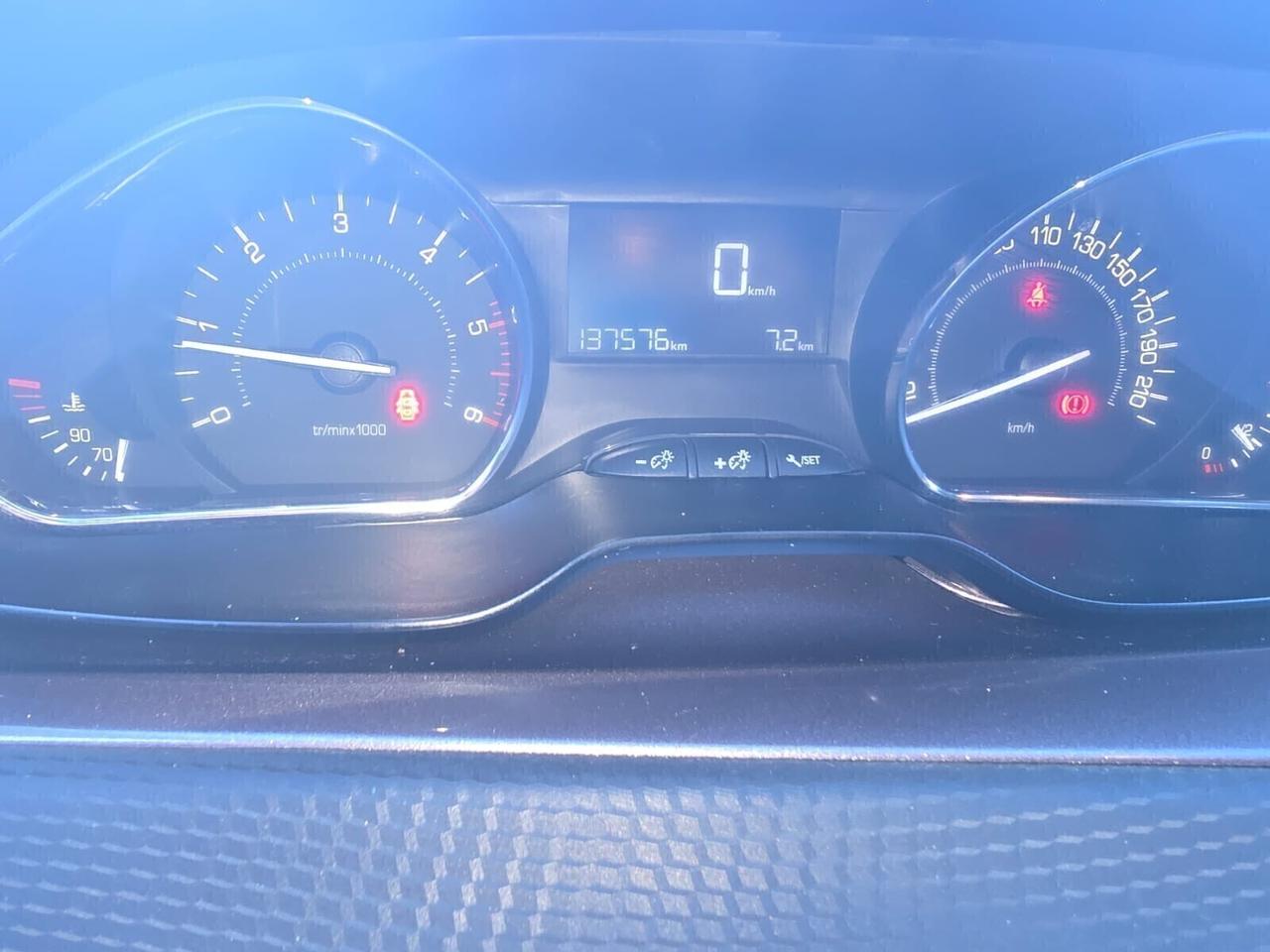 Peugeot 2008 1.4 HDi 68CV Active