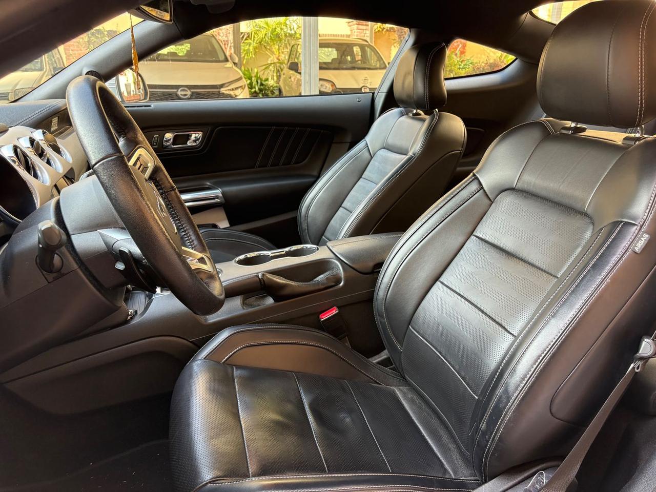 Ford Mustang 2.3 EcoBoost #7377