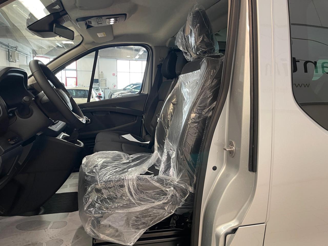 Renault Trafic PL Equilibre 9 posti 2.0 dCi c.man-LEGGI SOTTO