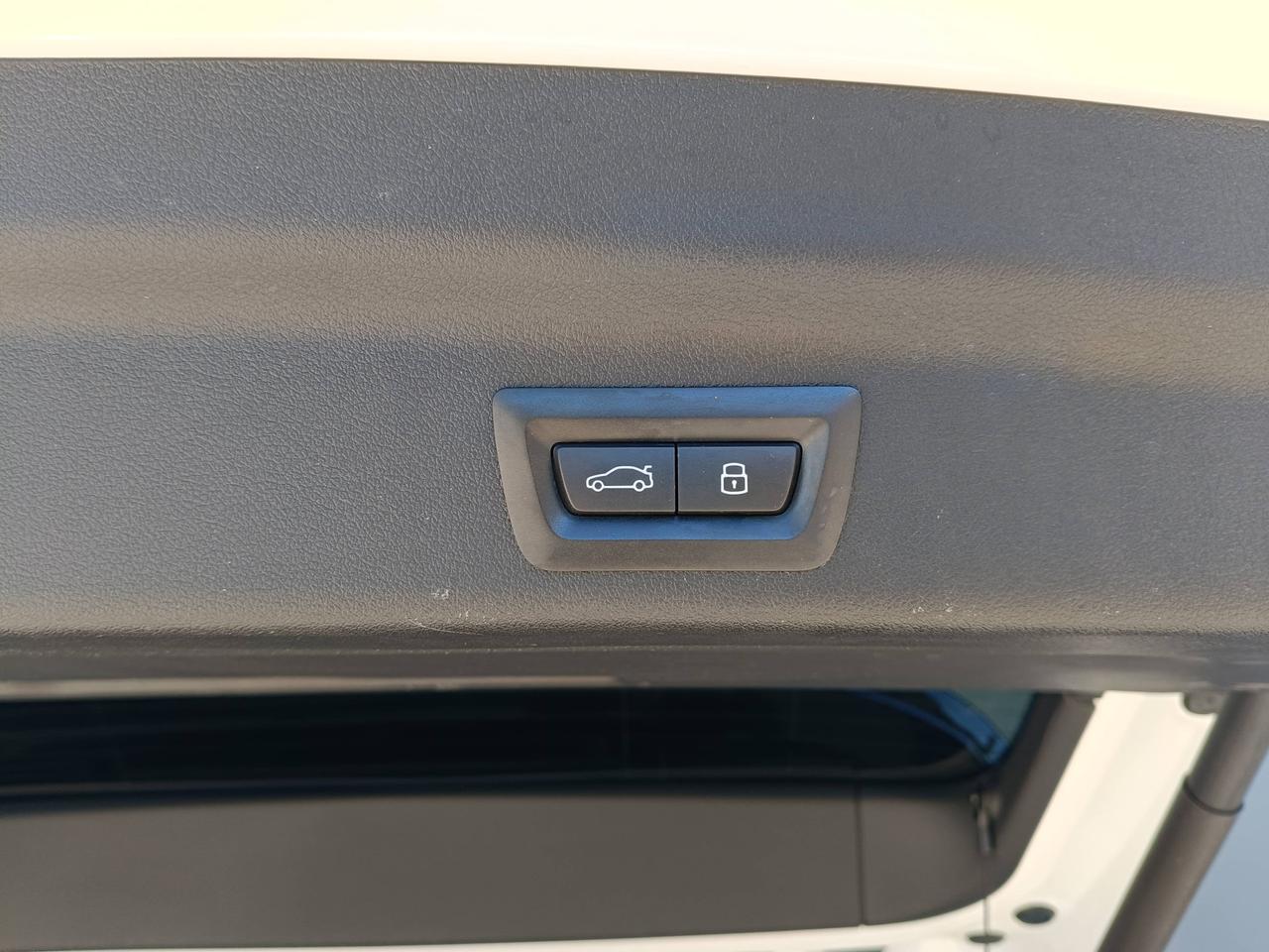 BMW X1 U11 - X1 sdrive18d X-Line Edition Essence auto