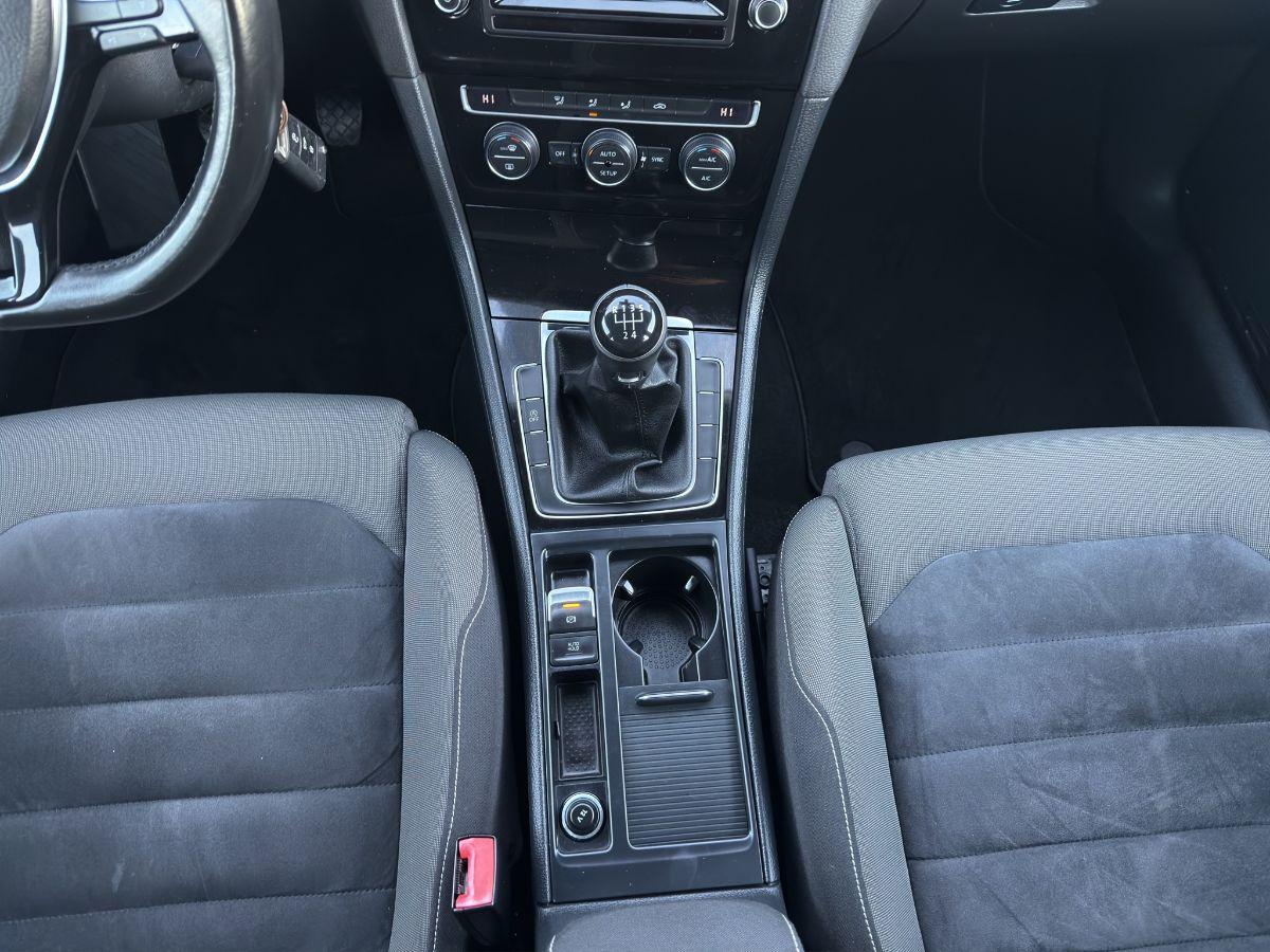 VOLKSWAGEN - Golf - 1.6 TDI 105cv 5p. Highline BlueMotion Technology