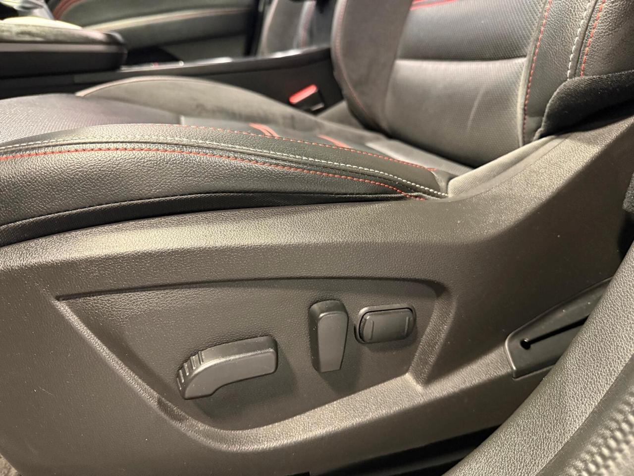 Renault Arkana Hybrid E-Tech 145 CV R.S. Line