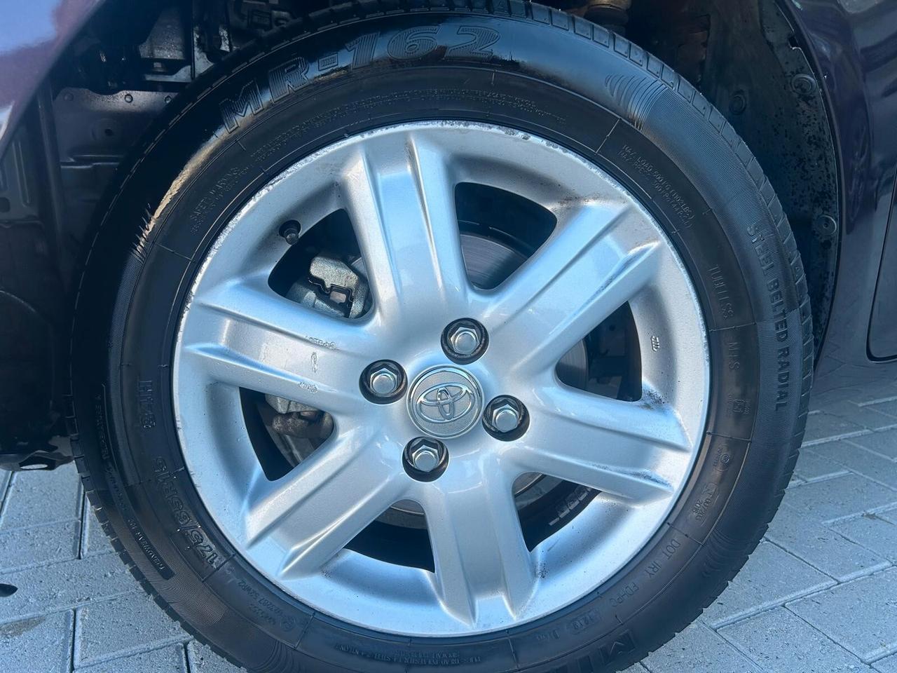 Toyota iQ 1.0 Multidrive