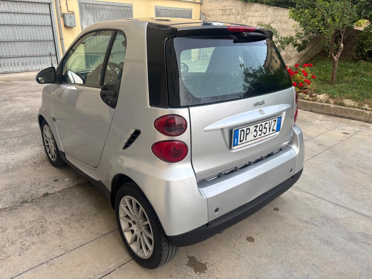 Smart ForTwo 1000 62 kW coupé passion