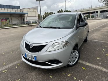 Lancia Ypsilon 1.2 69 CV 5 porte GPL Ecochic Silver