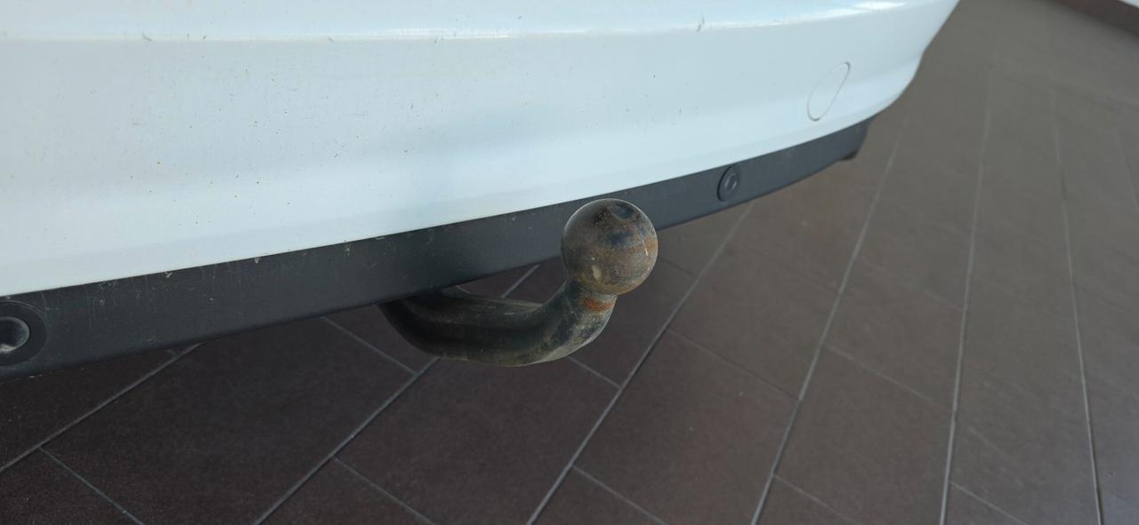 Ford C-Max 1.6 150CV Gancio Traino