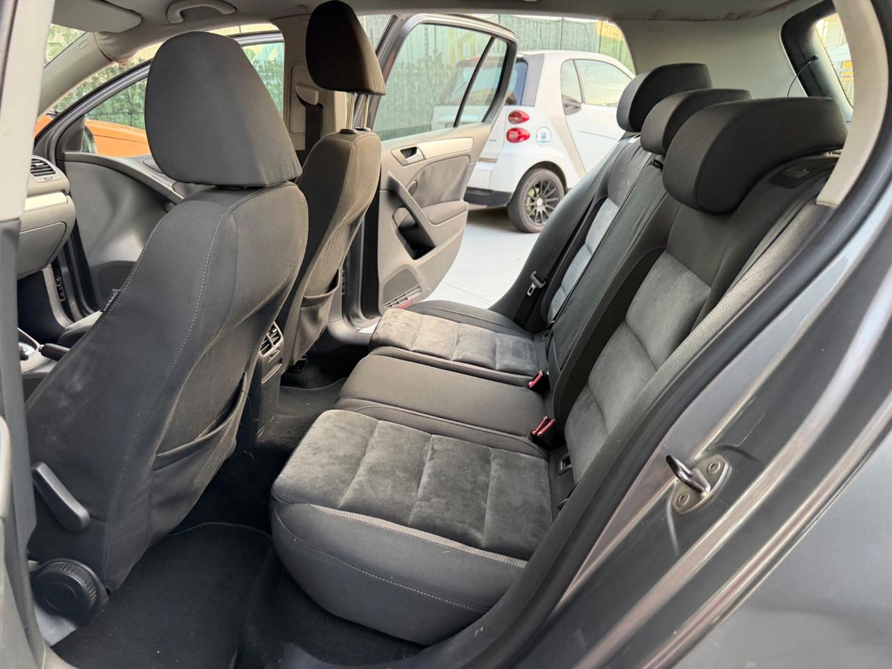 Volkswagen Golf 2.0 TDI 140CV DPF DSG 5p. Highline