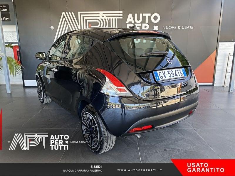 Lancia Ypsilon Ypsilon 1.0 firefly hybrid Silver Plus s&s 70cv